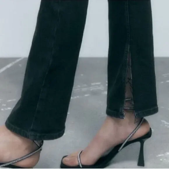 Zara Ankle Mid-rise Black Flare Jeans (Size 8) - Picture 7 of 10